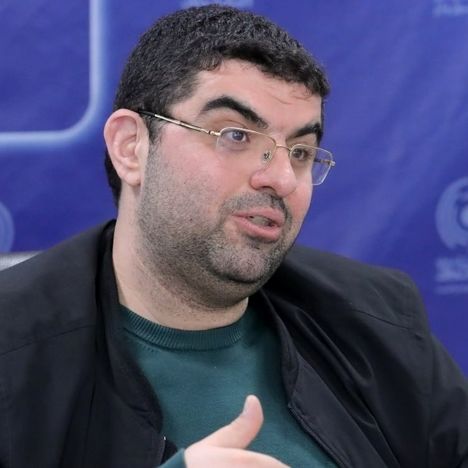 احیای کارخانه اصلا افتخار ندارد