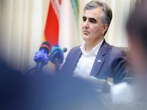 چراغ سبز بانک مرکزی به سرمایه‌گذاران خارجی برای فروش طلا در بورس کالا
