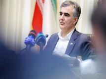 چراغ سبز بانک مرکزی به سرمایه‌گذاران خارجی برای فروش طلا در بورس کالا
