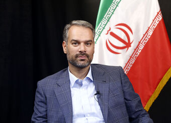 اگر پزشکیان مسئله خودرو و فیلترینگ را حل می‌کرد، نمره اقتصادی‌اش بالاتر بود