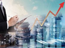 تلاش بورس برای نجات از مرداب بی‌اعتمادی