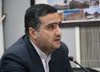 ادعای اسحاقی نماینده مجلس در صحن علنی: در بندر شهید رجایی دارن تُن تُن برنج را در دریا می‌ریزند اما مردم برنج ندارند!