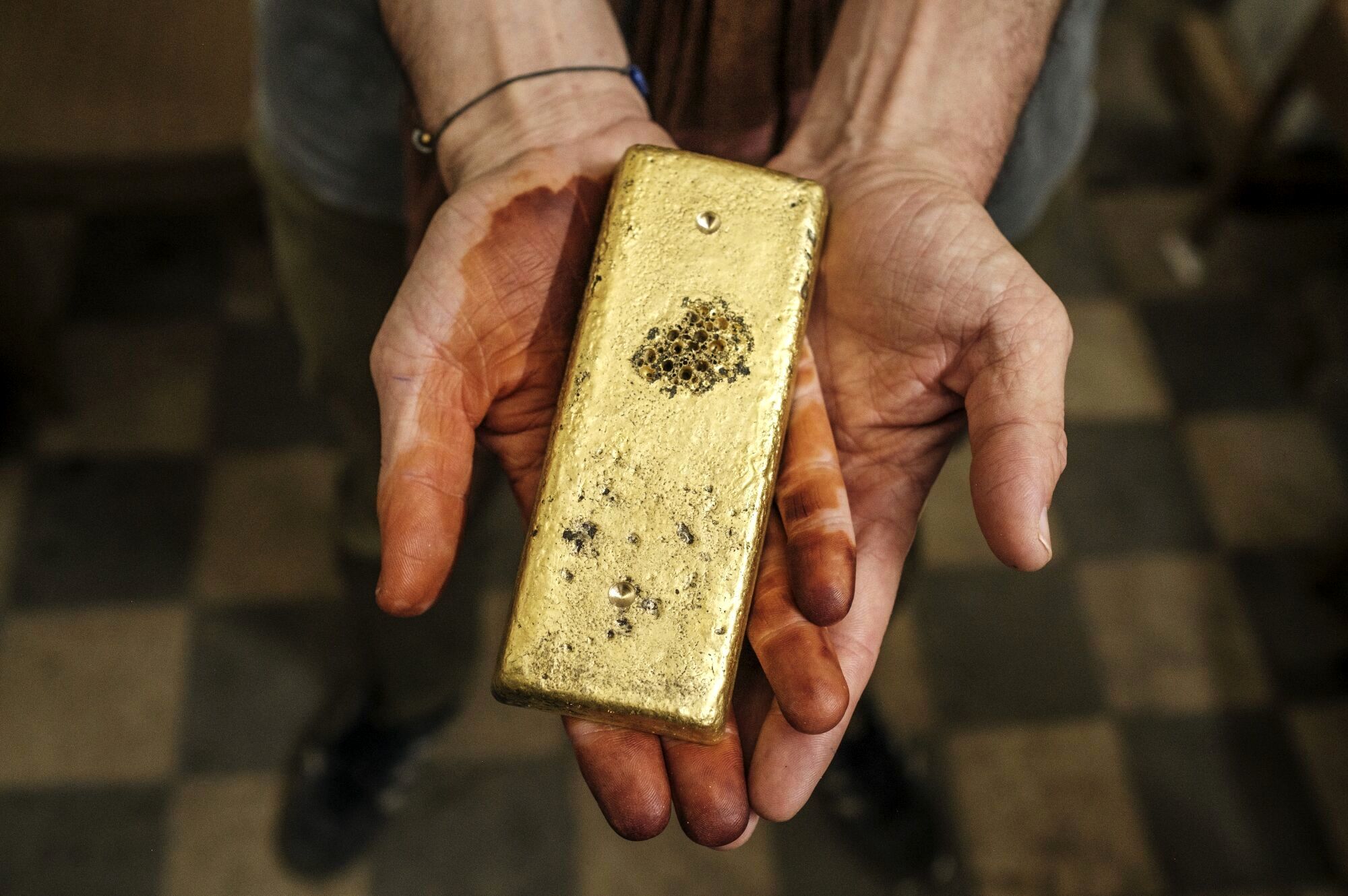 جهش طلا به ۴ هزار دلار بعد از یک اصلاح قیمتی
