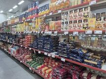 حالت فوق‌العاده در گمرک و بازار / نیاز به ذخیره‌سازی خانگی هست؟
