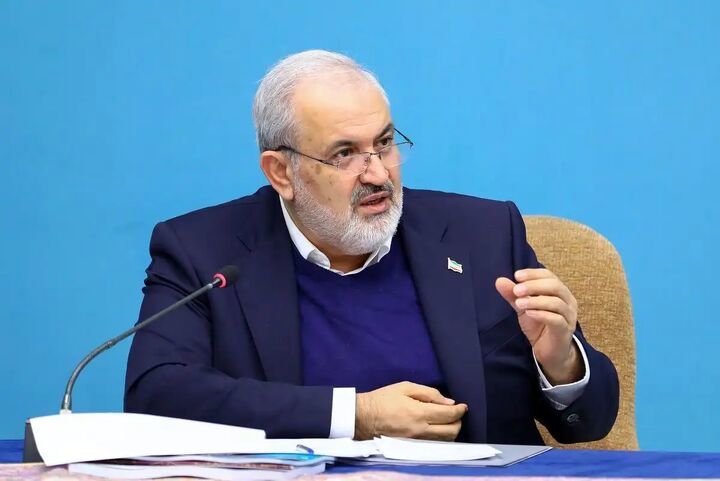 توجه به تجدیدپذیرها و استفاده از انواع روشهای تولید برق جزو برنامههای وزارت نیرو است