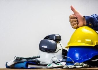 بررسی تجهیزات حفاظت فردی (PPE) در ایران | چطور انتخاب مطمئن داشته باشیم؟