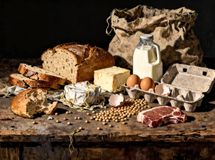 تورم بالا در اقلام اساسی؛ دهک‌های کم‌درآمد بیشترین آسیب را دیدند
