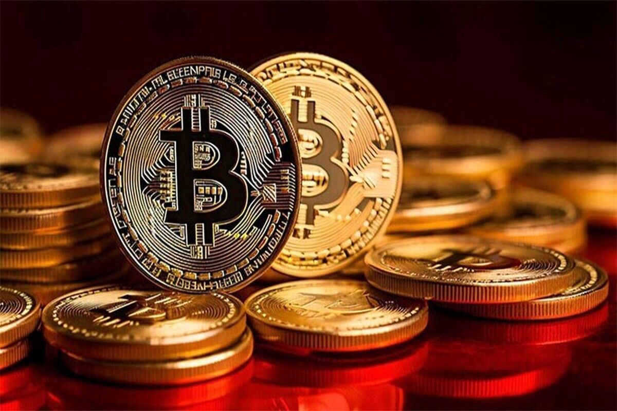 قیمت ارز‌های دیجیتال امروز چهارشنبه ۱۰ دی ۱۴۰۴ / بیت‌کوین بالای ۸۸ هزار دلار، اتریوم کاهش یافت
