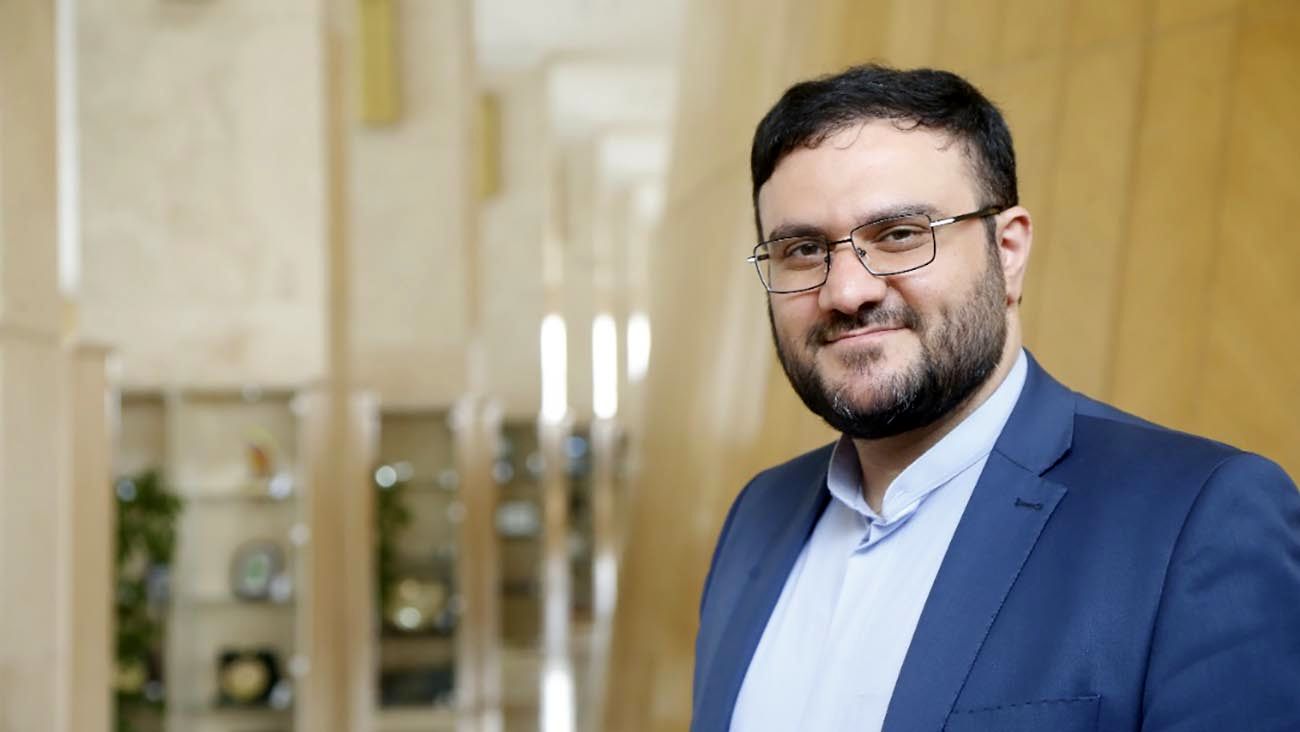 نگرانی بازنشستگان از قطع مستمری درصورت اشتغال در تاکسی‌های اینترنتی
