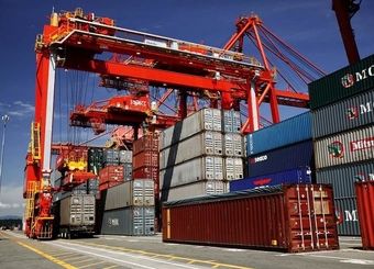 ۱۴۰۴؛ سال واردات دلاری و صادرات کم‌جان