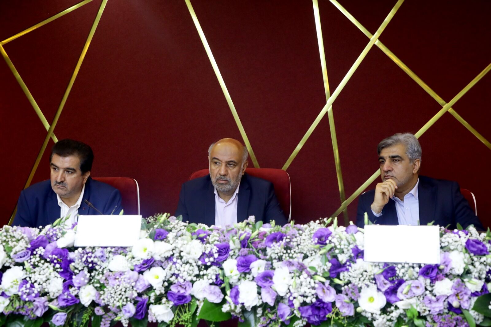 دوره مدیریت مدیرعامل و اعضای هیئت مدیره بانک رفاه کارگران به مدت دو سال تمدید شد

