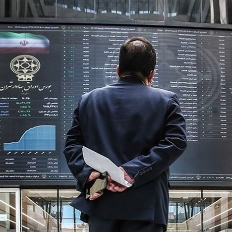 افت سنگین «خودرو» در دی ماه/ رشد چشمگیر قیمت‌ها در بورس
