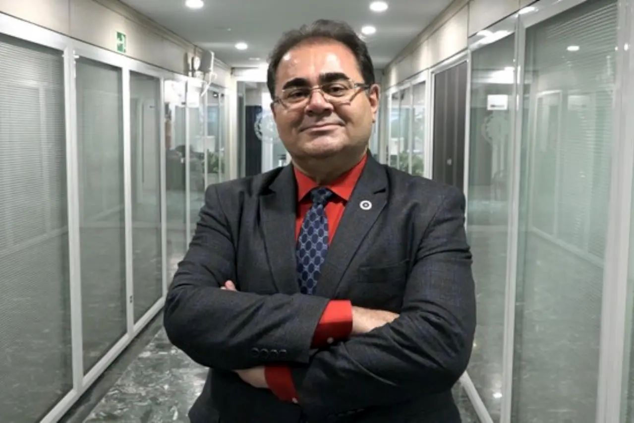 پیش بینی حذف بنزین 1500 تومانی تا 6 ماه آینده

