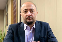 مردم مگر عقلشان را از دست داده‌اند که بیایند شرکت‌ها را بخرند؟