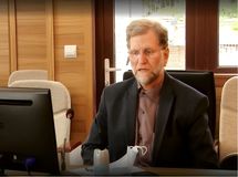  دولت برای تامین کسری بودجه، نرخ ارز را افزایش می‌دهد