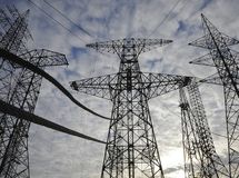 تعریف ۱۶۱ طرح حیاتی برای کاهش محدودیت‌های شبکه سراسری برق در سال آینده