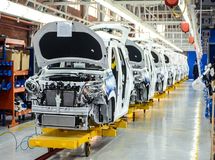 مصرف سوخت خودروها باید سالانه پنج درصد کاهش یابد
