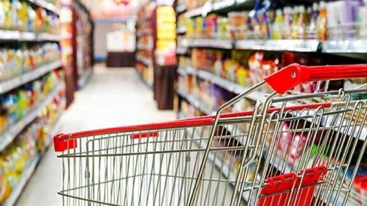 قیمت اقلام اساسی را ۷ درصد کاهش یافت/ بازار به ثبات رسید
