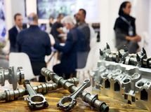 پشت پرده ارزان‌فروشی لوازم یدکی / رانندگان دوباره هزینه می‌دهند
