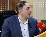 مرکز آمار اطلاعات لازم را برای محاسبه درآمد ناخالص ملی ندارد و آن را تخمین می‌زند