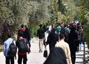 هر چه با سوادتر بیکارتر؛ ۵۱ درصد بیکاران، فارغ‌التحصیلان دانشگاه هستند
