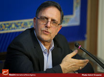 سیف: رشد نقدیگی در سال 94 شتاب گرفت/ نرخ دلار با اراده بانک مرکزی تعیین نمی‌شود