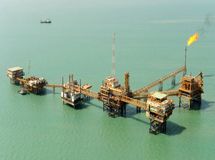 چرا جزئیات قراردادهای جدید نفتی باید محرمانه بماند!؟