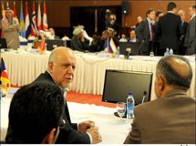 دومین درخواست وزارت نفت برای برداشت ۴.۸ میلیاردی از جیب ملت/ همه تلاش‌های زنگنه برای جبران کاهش قیمت نفت