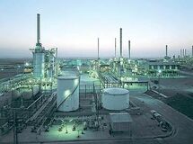 تخلف شرکت وابسته به وزارت نفت/ 90 درصد کارخانجات تولیدکننده پارافین تعطیل شد