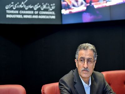 در یک سال اخیر رشد همه بخشهای صنعت منفی بوده است/ رشد صنعت در زمستان هم منفی می‌شود