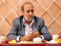 فیلم:: فروزنده: مدیری که از طریق مناصب دولتی میلیاردر شده، نمیتواند به فکر رفاه مردم باشد