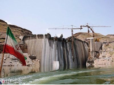 سرمایه گذاری 50 هزار میلیارد تومانی بی‌ثمر صنعت آب متوقف شد