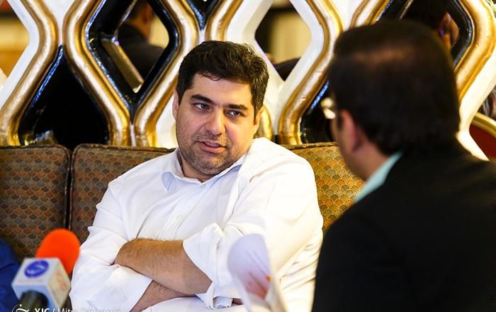 مجرم سابق اقتصادی در کنفرانس "مدیران موفق" سخنرانی میکند!