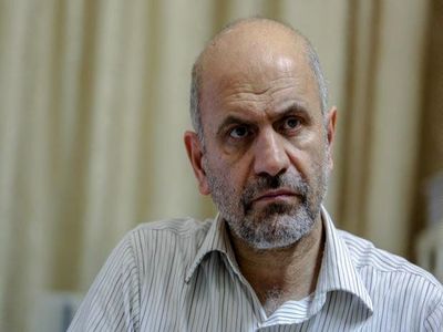 فرشاد مومنی: روحانی نمی خواهد نظر کارشناسان اقتصادی دیگر را بشنود