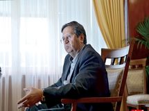 دلیل مخالفتهای مدیرعامل بانک ملی برای پرداخت نکردن وام 10 میلیونی ازدواج چیست؟