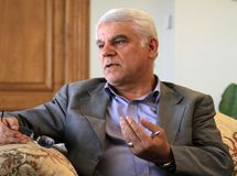 بهمنی: احمدی نژاد کسی را که اوراق قرضه آمریکایی خریده بود اخراج کرد