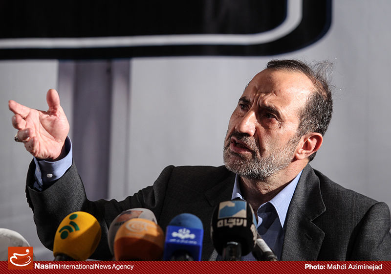 خوشچهره: دولتمردان در ظاهر اقتصاد مقاومتی را تایید میکنند ولی در اجرا کار دیگری انجام می دهند