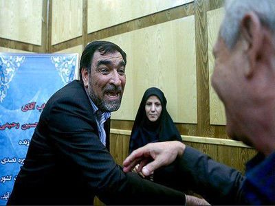 عادل آذر برای سخنرانی روحانی آمارسازی کرد/ اعلام نرخ رشد 4.4 درصدی مرکز آمار بعد از پایان صحبتهای رئیس جمهور