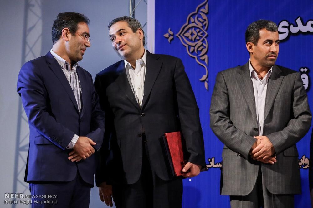 رئیس جدید سازمان بورس هم شاخص را دستکاری کرد/ شاپور محمدی جا پای فطانت گذاشت!