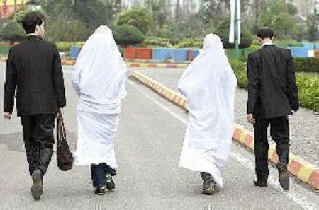 تخلف همکارانِ سیف در اعطای وام ازدواج/ مشکلات دریافت وام ازدواج 10 میلیونی از زبان جوانان