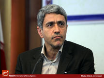 وزیر اقتصاد به مقام شامخ شهدای گمنام سمنان ادای احترام کرد