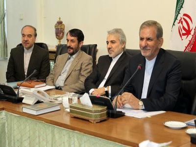 سکوت "ستاد فرماندهی اقتصاد مقاومتی" درباره اشتباه دو وزیر روحانی!