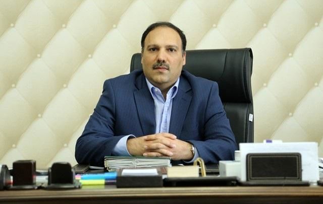 ریزش سهام بانک‌های کشور ناشی از اشتباه بانک مرکزی است/ سردرگمی نظام بانکی مربوط به بخشنامه‌های متناقض بانک مرکزی است