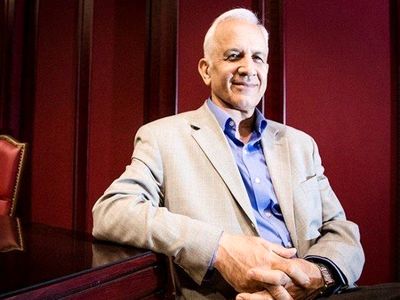 علینقی مشایخی: عملکرد دولت یازدهم در بهبود فضای کسب‌وکار، ضعیف است