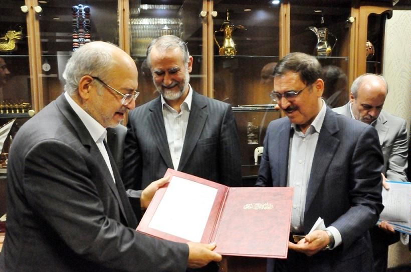 آیا "پاستور" به دنبال برکناری مدیرعامل جدید "شستا" است/ "عبدالعلیزاده" جایگزین"نوروز زاده" میشود؟