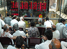 مردم سهام بانکی‌ها را نمی‌خرند/ سهام شرکت‌های پالایشی در بورس قربانی شدند