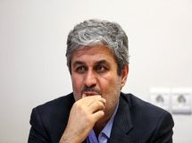 تاجگردون: دولت برای پرداخت یارانه‌ها دست به تخلف نزند