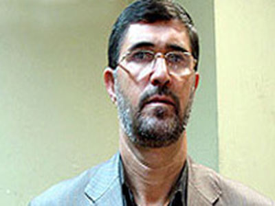 ثروتی: مجوز برای پرداخت حقوق و مزایای کلان به مدیران دولتی در دولت روحانی داده شد