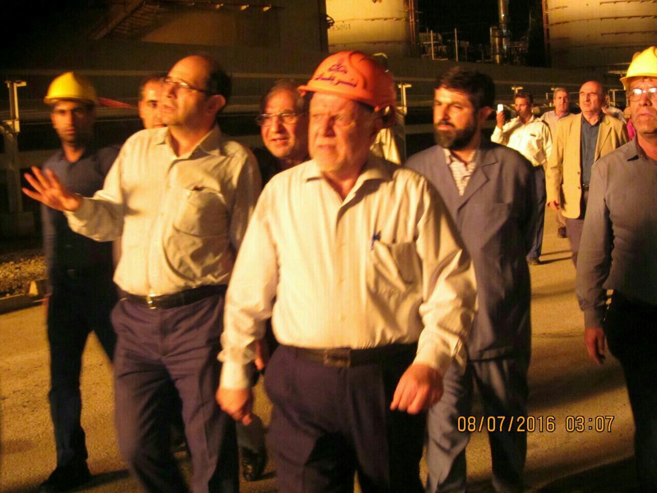 وزیر نفت: خاموش کردن آتش‌ پالایشگاه بوعلی ناموفق بود/ خطر نفوذ به واحدهای دیگر از بین رفت