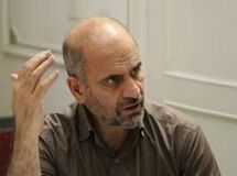 فرشاد مومنی: روحانی از دغدغه‌‌های جناحی دست بردارد و به فکر اقتصاد باشد
